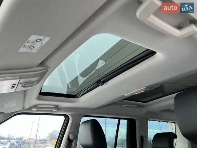 Белый Ленд Ровер Дискавери, объемом двигателя 2.99 л и пробегом 148 тыс. км за 23500 $, фото 26 на Automoto.ua