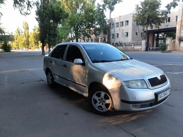 Білий Ленд Ровер Діскавері, об'ємом двигуна 2 л та пробігом 142 тис. км за 13625 $, фото 10 на Automoto.ua