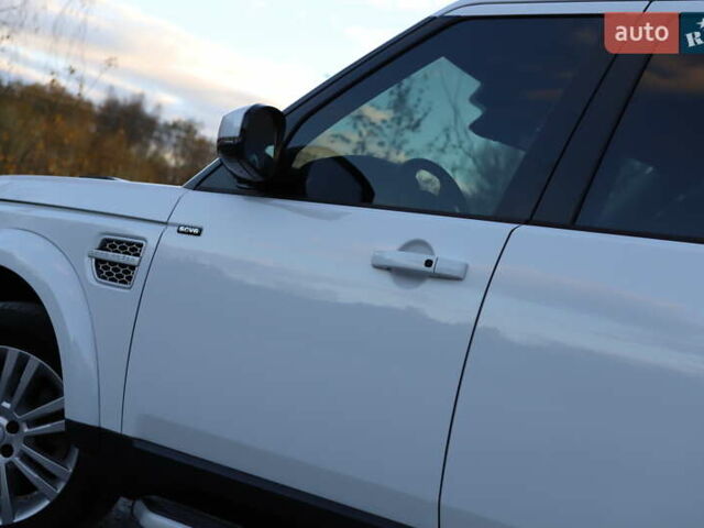 Белый Ленд Ровер Дискавери, объемом двигателя 3 л и пробегом 192 тыс. км за 18899 $, фото 69 на Automoto.ua