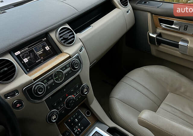 Белый Ленд Ровер Дискавери, объемом двигателя 2.99 л и пробегом 170 тыс. км за 24000 $, фото 22 на Automoto.ua