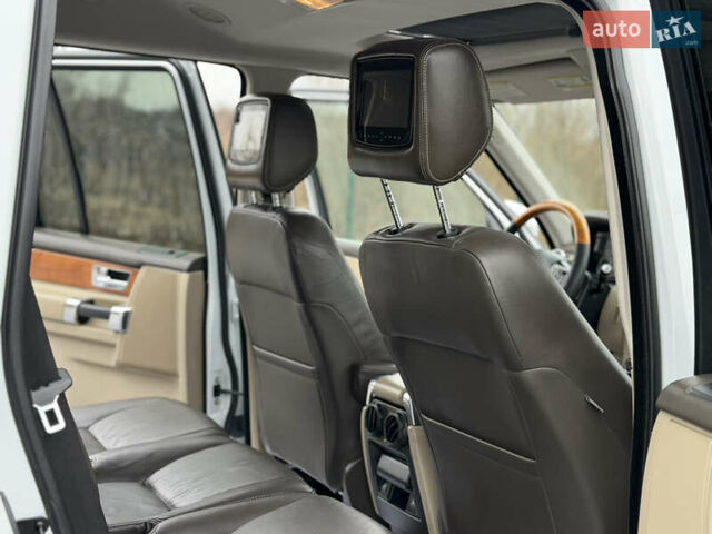 Белый Ленд Ровер Дискавери, объемом двигателя 3 л и пробегом 186 тыс. км за 17150 $, фото 49 на Automoto.ua