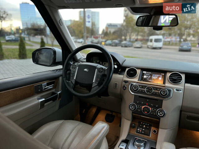 Белый Ленд Ровер Дискавери, объемом двигателя 2.99 л и пробегом 170 тыс. км за 24000 $, фото 32 на Automoto.ua