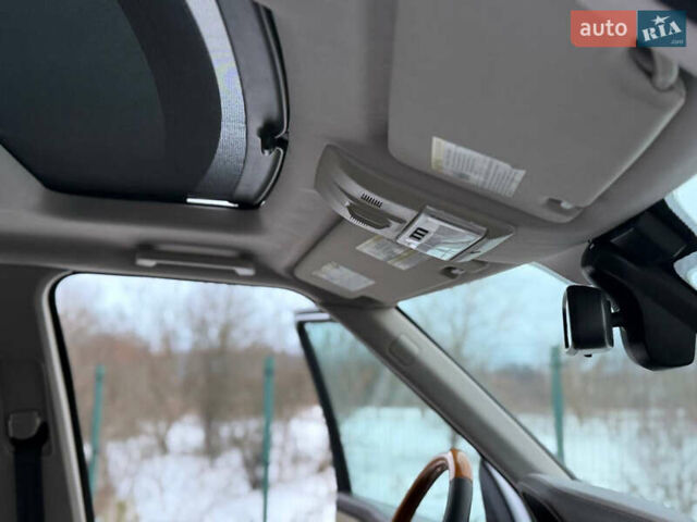 Белый Ленд Ровер Дискавери, объемом двигателя 3 л и пробегом 186 тыс. км за 17500 $, фото 76 на Automoto.ua