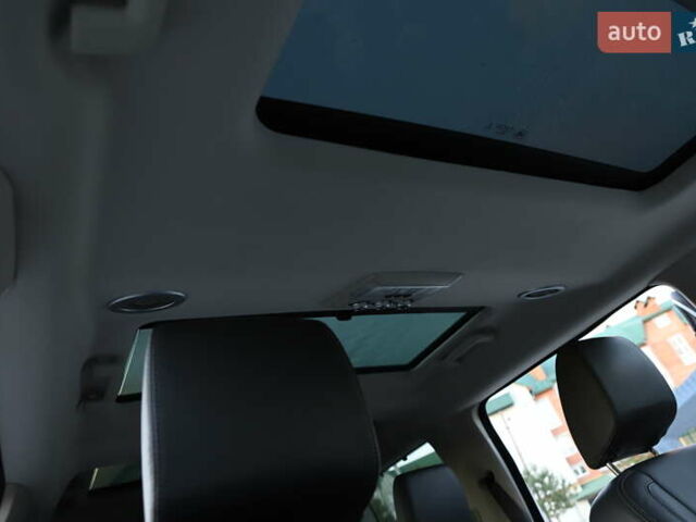 Белый Ленд Ровер Дискавери, объемом двигателя 3 л и пробегом 192 тыс. км за 18899 $, фото 80 на Automoto.ua