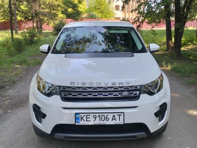 Белый Ленд Ровер Дискавери, объемом двигателя 2 л и пробегом 125 тыс. км за 17993 $, фото 2 на Automoto.ua