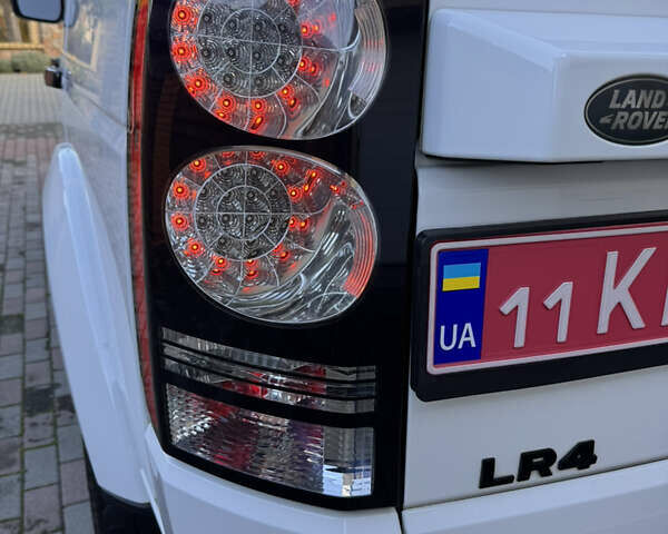 Белый Ленд Ровер Дискавери, объемом двигателя 3 л и пробегом 210 тыс. км за 19500 $, фото 25 на Automoto.ua