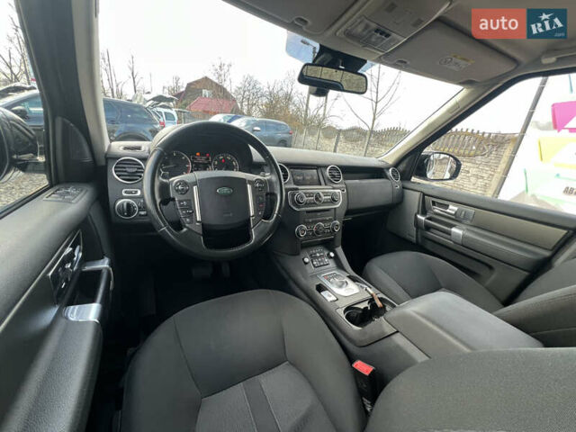 Білий Ленд Ровер Діскавері, об'ємом двигуна 2.99 л та пробігом 140 тис. км за 23999 $, фото 25 на Automoto.ua