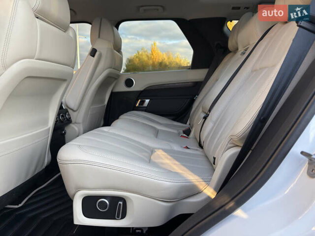 Белый Ленд Ровер Дискавери, объемом двигателя 2.99 л и пробегом 115 тыс. км за 34900 $, фото 24 на Automoto.ua