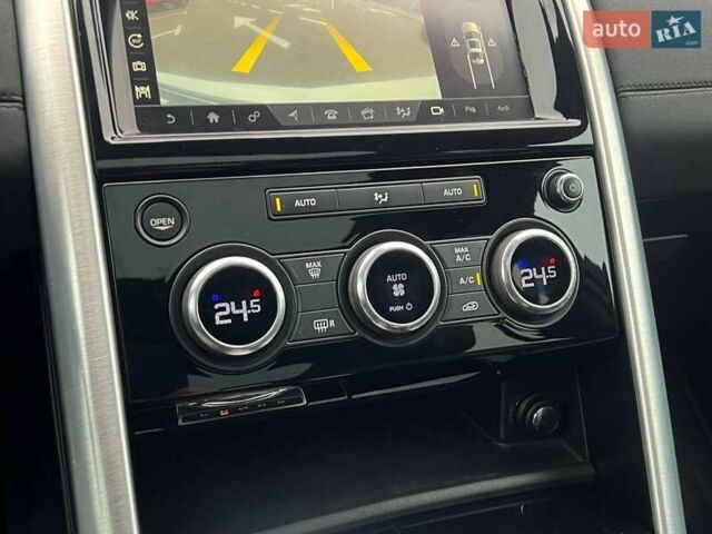 Білий Ленд Ровер Діскавері, об'ємом двигуна 3 л та пробігом 170 тис. км за 29990 $, фото 35 на Automoto.ua