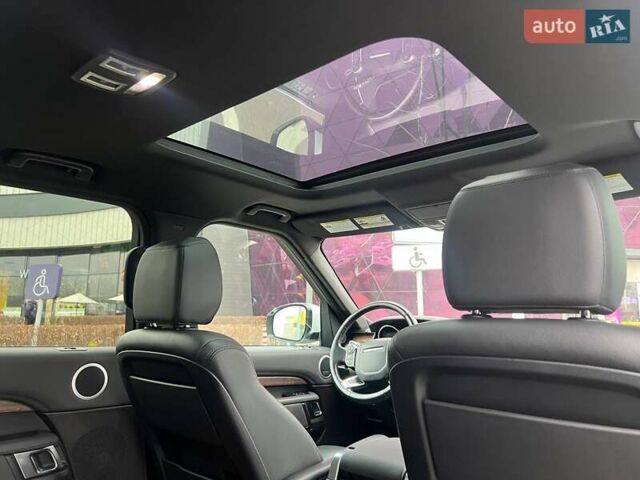 Білий Ленд Ровер Діскавері, об'ємом двигуна 3 л та пробігом 170 тис. км за 29990 $, фото 16 на Automoto.ua