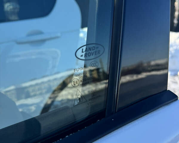 Белый Ленд Ровер Дискавери, объемом двигателя 2 л и пробегом 80 тыс. км за 17500 $, фото 15 на Automoto.ua