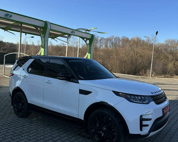 Білий Ленд Ровер Діскавері, об'ємом двигуна 3 л та пробігом 235 тис. км за 23950 $, фото 15 на Automoto.ua