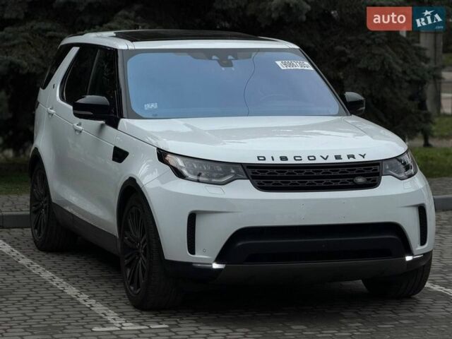 Білий Ленд Ровер Діскавері, об'ємом двигуна 3 л та пробігом 207 тис. км за 26400 $, фото 3 на Automoto.ua
