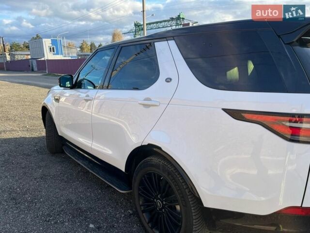 Белый Ленд Ровер Дискавери, объемом двигателя 2.99 л и пробегом 107 тыс. км за 29700 $, фото 3 на Automoto.ua
