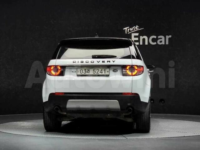 Белый Ленд Ровер Дискавери, объемом двигателя 2 л и пробегом 110 тыс. км за 14300 $, фото 3 на Automoto.ua
