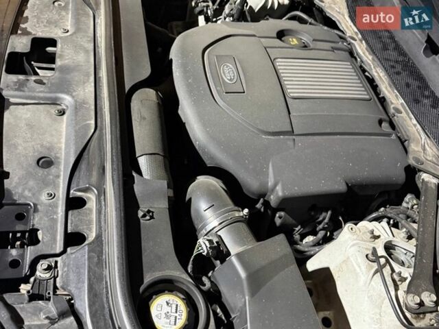 Белый Ленд Ровер Дискавери, объемом двигателя 2.99 л и пробегом 115 тыс. км за 35000 $, фото 14 на Automoto.ua