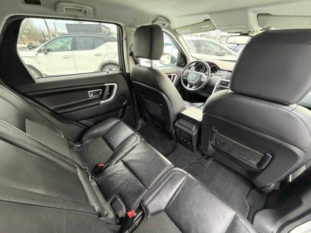 Белый Ленд Ровер Дискавери, объемом двигателя 2 л и пробегом 206 тыс. км за 12000 $, фото 5 на Automoto.ua