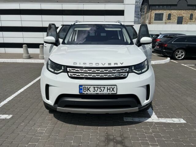 Білий Ленд Ровер Діскавері, об'ємом двигуна 3 л та пробігом 113 тис. км за 37500 $, фото 6 на Automoto.ua