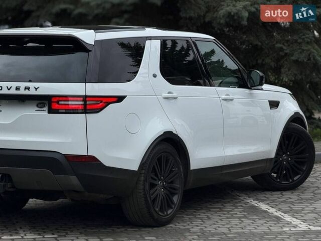 Білий Ленд Ровер Діскавері, об'ємом двигуна 3 л та пробігом 207 тис. км за 26400 $, фото 13 на Automoto.ua