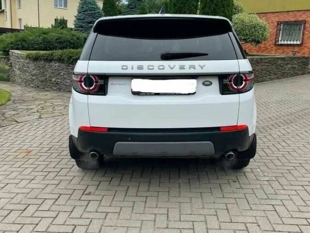 Белый Ленд Ровер Дискавери, объемом двигателя 2 л и пробегом 130 тыс. км за 19000 $, фото 3 на Automoto.ua