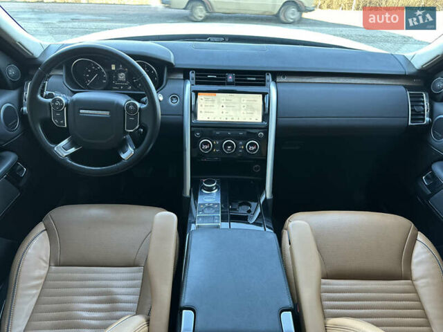 Білий Ленд Ровер Діскавері, об'ємом двигуна 3 л та пробігом 235 тис. км за 23950 $, фото 4 на Automoto.ua
