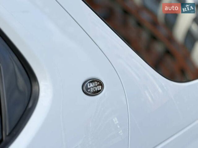 Белый Ленд Ровер Дискавери, объемом двигателя 2.99 л и пробегом 115 тыс. км за 34900 $, фото 11 на Automoto.ua