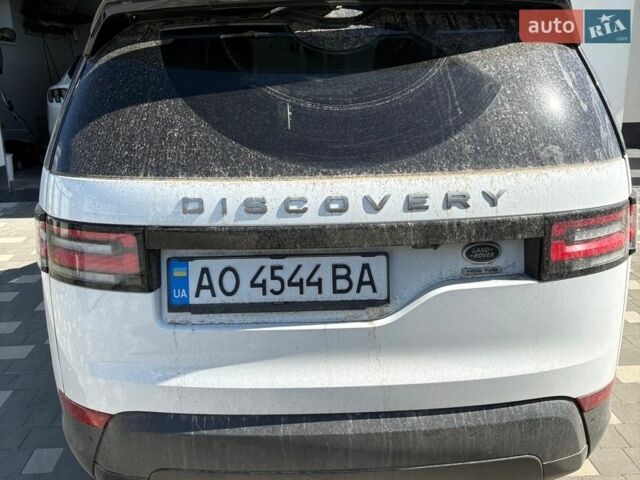 Белый Ленд Ровер Дискавери, объемом двигателя 2.99 л и пробегом 69 тыс. км за 40000 $, фото 4 на Automoto.ua