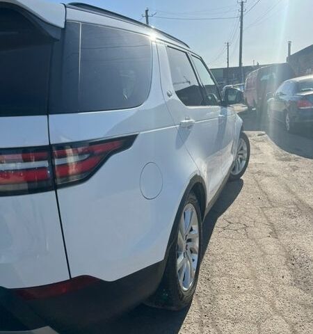 Білий Ленд Ровер Діскавері, об'ємом двигуна 3 л та пробігом 152 тис. км за 28300 $, фото 4 на Automoto.ua