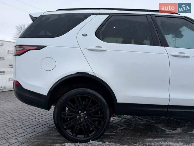 Білий Ленд Ровер Діскавері, об'ємом двигуна 3 л та пробігом 220 тис. км за 19900 $, фото 4 на Automoto.ua