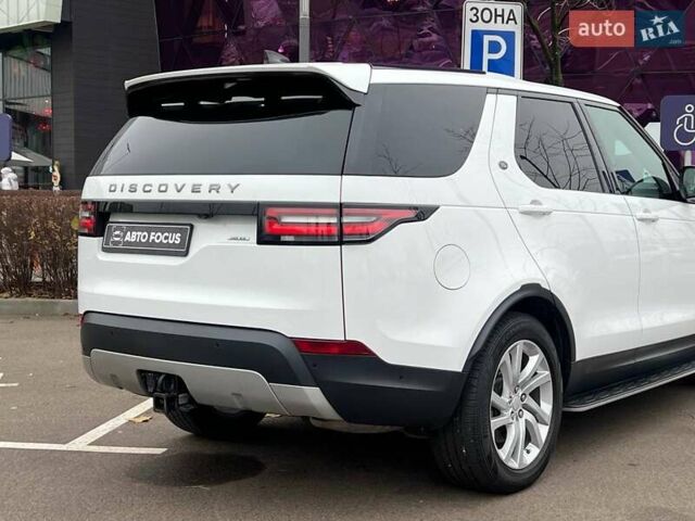 Білий Ленд Ровер Діскавері, об'ємом двигуна 3 л та пробігом 170 тис. км за 29990 $, фото 8 на Automoto.ua