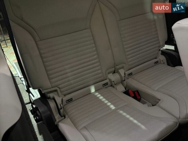 Белый Ленд Ровер Дискавери, объемом двигателя 2.99 л и пробегом 115 тыс. км за 35000 $, фото 20 на Automoto.ua