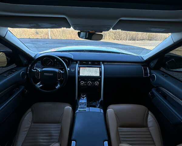 Білий Ленд Ровер Діскавері, об'ємом двигуна 3 л та пробігом 235 тис. км за 23950 $, фото 36 на Automoto.ua