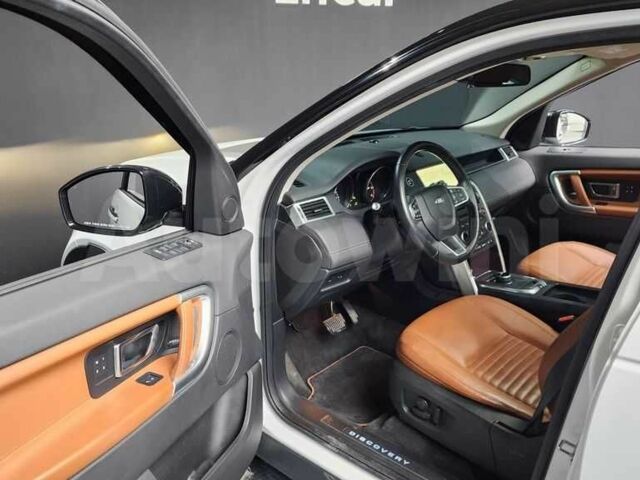 Белый Ленд Ровер Дискавери, объемом двигателя 2 л и пробегом 110 тыс. км за 14300 $, фото 11 на Automoto.ua