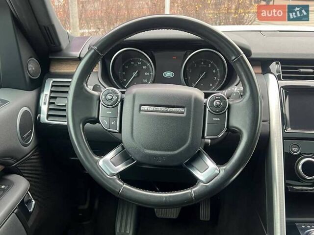 Білий Ленд Ровер Діскавері, об'ємом двигуна 3 л та пробігом 170 тис. км за 29990 $, фото 29 на Automoto.ua