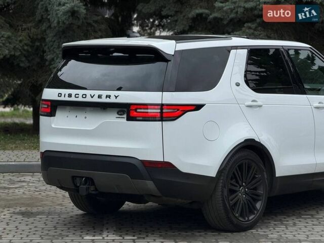 Білий Ленд Ровер Діскавері, об'ємом двигуна 3 л та пробігом 207 тис. км за 26400 $, фото 11 на Automoto.ua