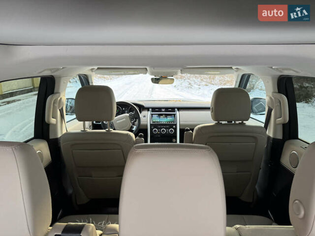 Білий Ленд Ровер Діскавері, об'ємом двигуна 3 л та пробігом 94 тис. км за 39000 $, фото 37 на Automoto.ua