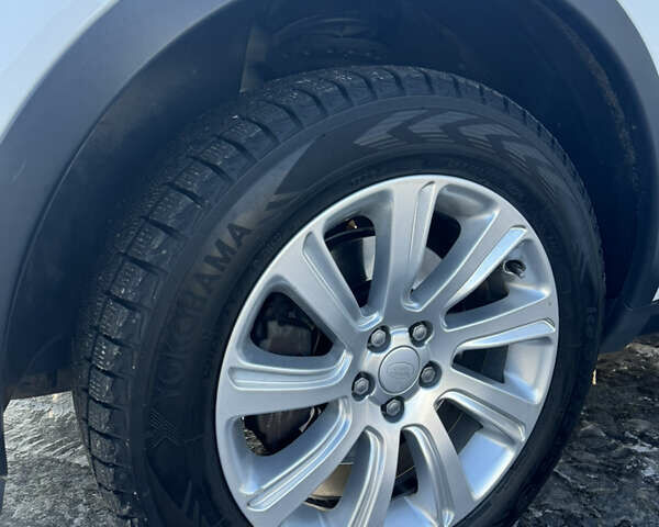 Белый Ленд Ровер Дискавери, объемом двигателя 2 л и пробегом 80 тыс. км за 17500 $, фото 14 на Automoto.ua