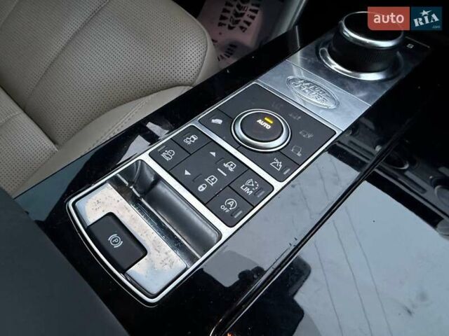 Білий Ленд Ровер Діскавері, об'ємом двигуна 3 л та пробігом 220 тис. км за 19900 $, фото 13 на Automoto.ua