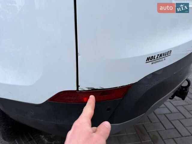 Білий Ленд Ровер Діскавері, об'ємом двигуна 3 л та пробігом 220 тис. км за 19900 $, фото 19 на Automoto.ua