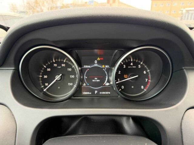 Белый Ленд Ровер Дискавери, объемом двигателя 2 л и пробегом 206 тыс. км за 12000 $, фото 7 на Automoto.ua