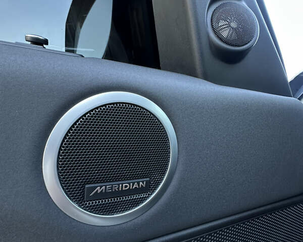 Білий Ленд Ровер Діскавері, об'ємом двигуна 3 л та пробігом 235 тис. км за 23950 $, фото 21 на Automoto.ua