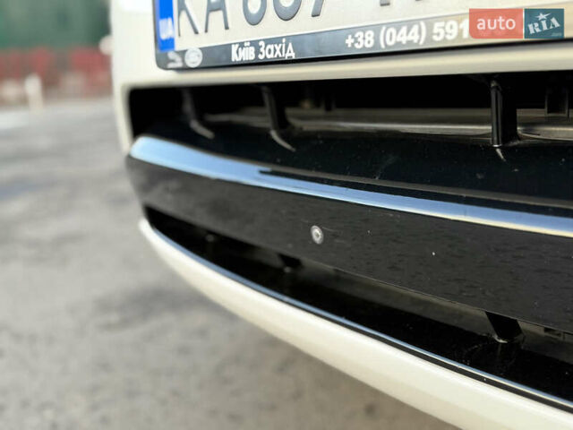 Белый Ленд Ровер Дискавери, объемом двигателя 2.99 л и пробегом 115 тыс. км за 34900 $, фото 13 на Automoto.ua