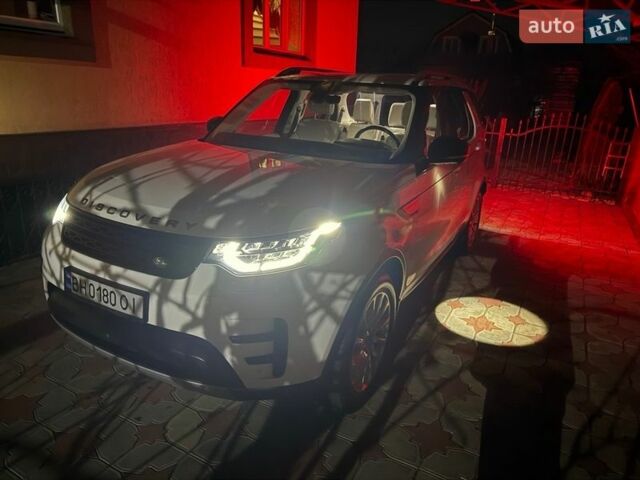 Белый Ленд Ровер Дискавери, объемом двигателя 2.99 л и пробегом 115 тыс. км за 35000 $, фото 6 на Automoto.ua