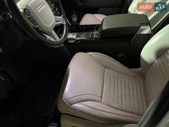 Белый Ленд Ровер Дискавери, объемом двигателя 2.99 л и пробегом 115 тыс. км за 35000 $, фото 16 на Automoto.ua