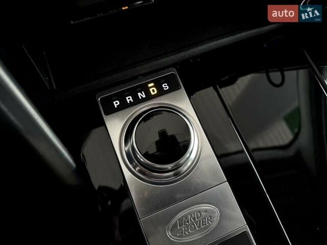 Білий Ленд Ровер Діскавері, об'ємом двигуна 2.99 л та пробігом 115 тис. км за 29800 $, фото 60 на Automoto.ua