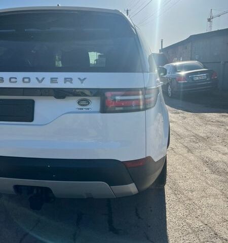 Білий Ленд Ровер Діскавері, об'ємом двигуна 3 л та пробігом 152 тис. км за 28300 $, фото 7 на Automoto.ua