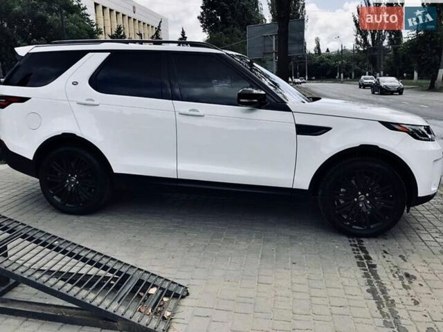 Білий Ленд Ровер Діскавері, об'ємом двигуна 3 л та пробігом 71 тис. км за 26500 $, фото 4 на Automoto.ua