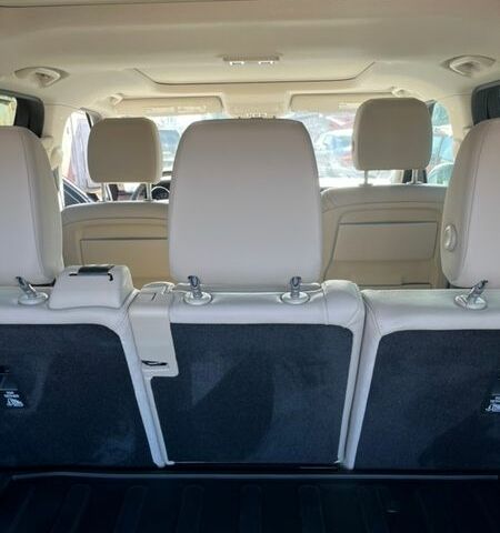 Білий Ленд Ровер Діскавері, об'ємом двигуна 3 л та пробігом 152 тис. км за 28300 $, фото 39 на Automoto.ua