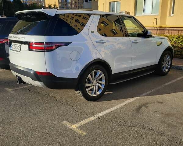 Ленд Ровер Дискавери 2017 в Софіївська Борщагівка на Automoto.ua Белый Ленд Ровер Дискавери, объемом двигателя 3 л и пробегом 171 тыс. км за 31400 $, фото 12 на Automoto.ua