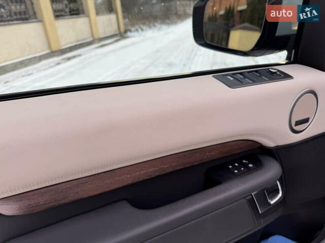 Білий Ленд Ровер Діскавері, об'ємом двигуна 3 л та пробігом 94 тис. км за 39000 $, фото 42 на Automoto.ua